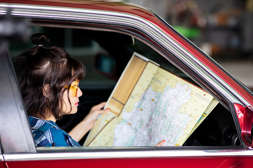 Woman tourist enjoys touring the city