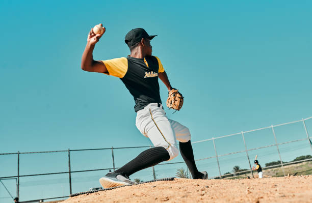 espero que esteja pronto para isso. - baseball player baseball baseball uniform baseball cap - fotografias e filmes do acervo