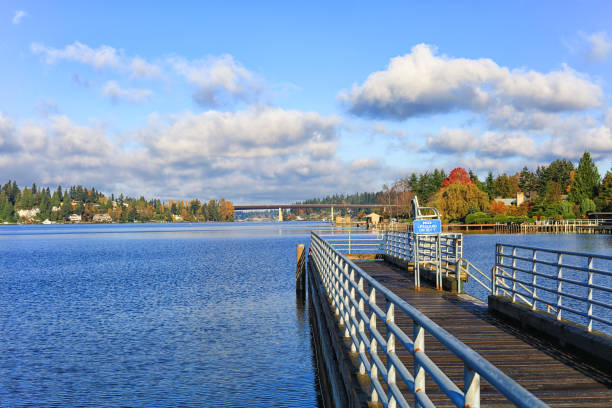 istock Autumn in Bellevue Washington 1268943518