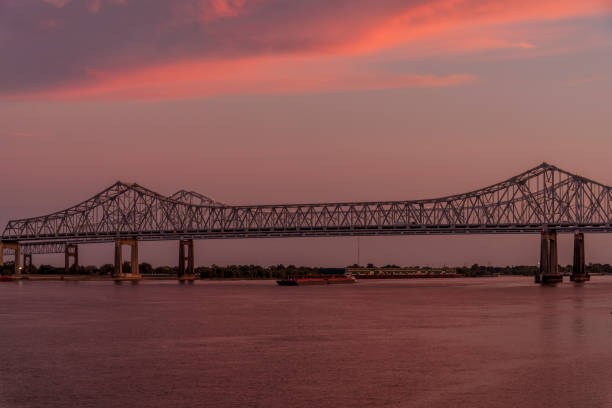 istock Bridge over the Mississippi River 1269102158