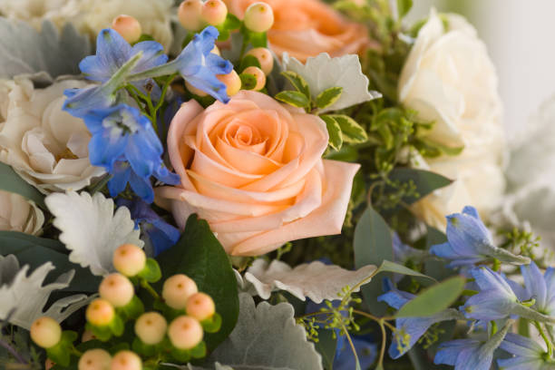 istock Peach rose bridal bouquet 1269116757