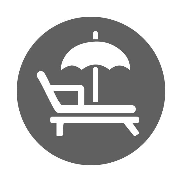 ilustraciones, imágenes clip art, dibujos animados e iconos de stock de playa, tumbona, icono de vacaciones. vector gris glifo sobre fondo blanco aislado - lugar turístico