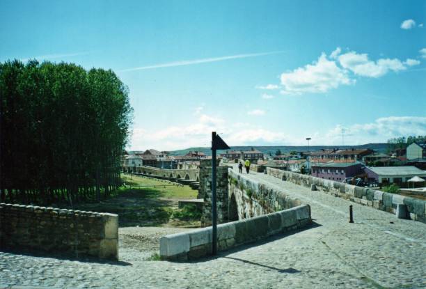 istock Panoramic view of the Paso Honroso bridge 1269166273