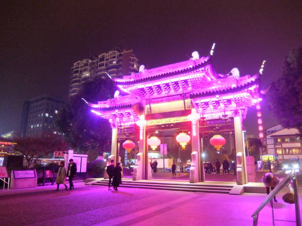 Night view of Qingming Bridge old canal block
