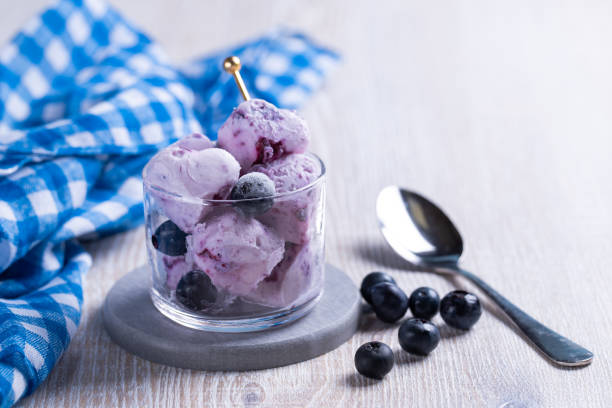 istock Frozen yogurt in a heart shape 1269257990