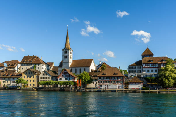 スイスのディーゼンホーフェンの旧市街 - thurgau ストックフォトと画像