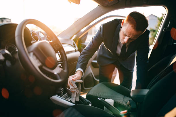 istock Businessman car valeting and washing 1269293883