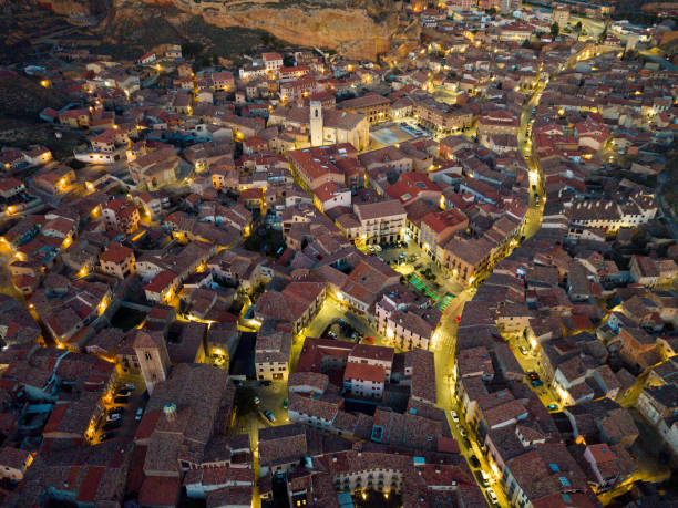 veduta aerea della città spagnola di daroca. aragona - birdview foto e immagini stock