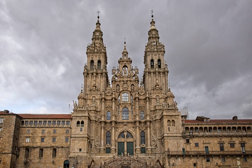 Vista frontal de la Catedral de Santiago de Compostela photo