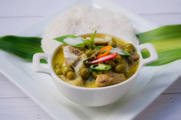istock Green curry with chicken and rice noodles 1269365144
