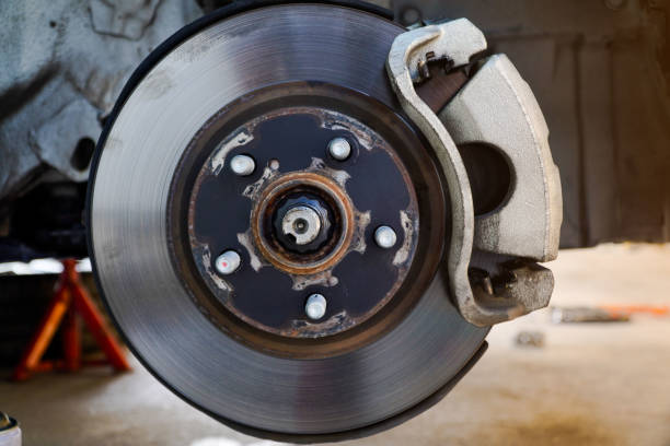 istock Replacing old disc brakes from vehicles that have problems with braking 1269380268