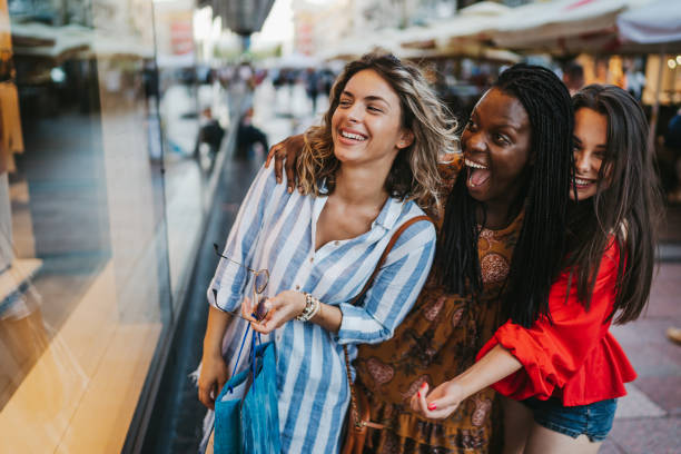 istock Shopaholics in action 1269414868
