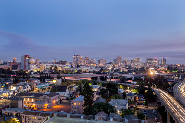 istock Oakland, California at Dusk 1269418597