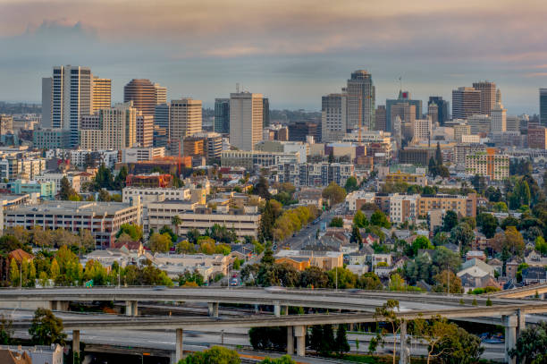 istock Oakland, California Business District 1269419240