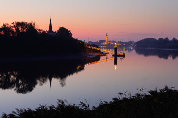 Sint-Amands and Mariekerke at sunrise