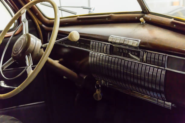 front dashboard on a vintage car - 1930s style radio retro revival old fashioned imagens e fotografias de stock