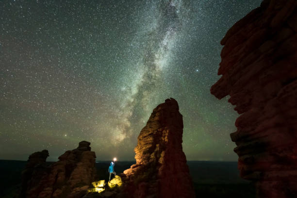 istock Explore the mystery of the starry sky 1269531512