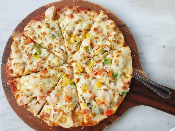 istock Seafood Shrimp Scampi Pizza 1269591702