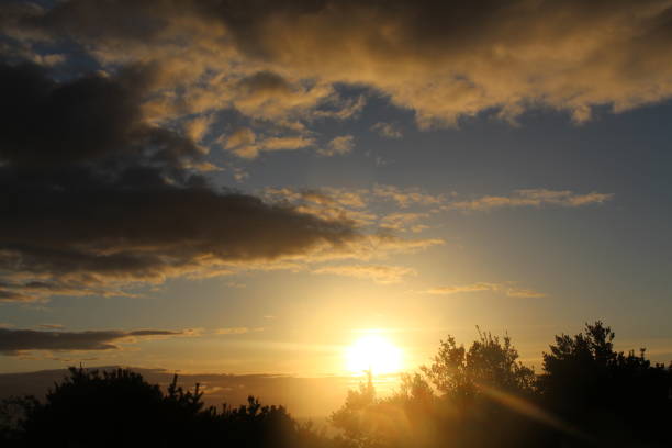 istock Awaji Island sunrise 1269592875