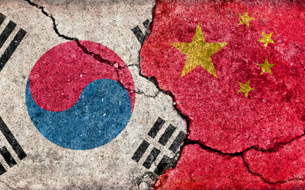 istock Grunge country flag illustration (cracked concrete background) / China vs South korea (Political or economic conflict) 1269631392