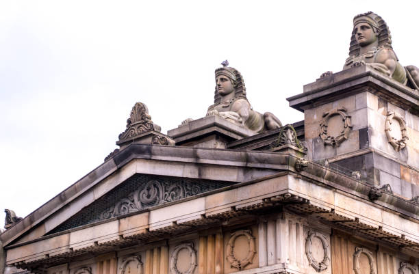 istock Edinburgh City Building 1269662588