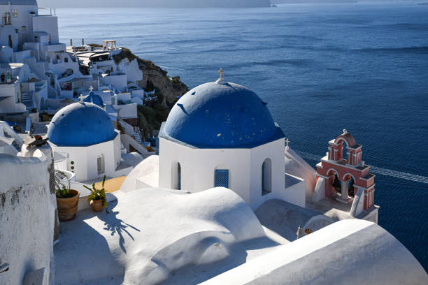 istock Blue dome houses in Oia on Santorini 1269679327