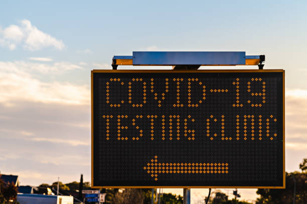 Covid-19 drive-through testing clinic Covid-19 drive-through testing clinic sign in Australia drive through photos stock pictures, royalty-free photos & images
