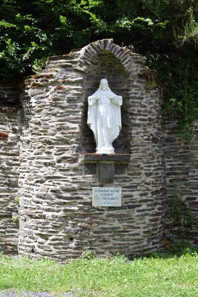 istock white redeemer statue in the wall 1269690561