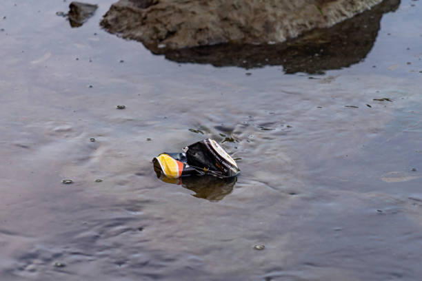istock Trash can floats down the Snohomish River 1269719982
