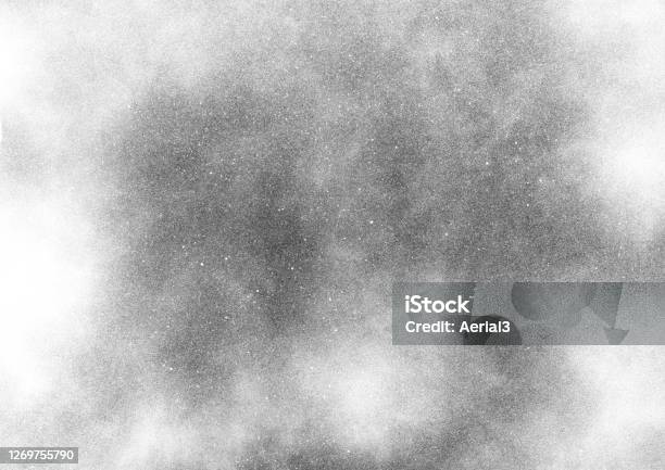 Subtile Körnung Grunge Textur In Schwarz Und Weiß Stockfoto und mehr Bilder von Texturiert - Texturiert, Struktureffekt, Papier