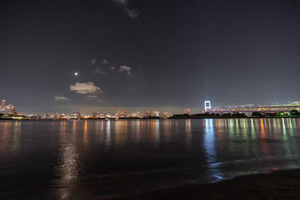 istock Odaiba at night 1269785957