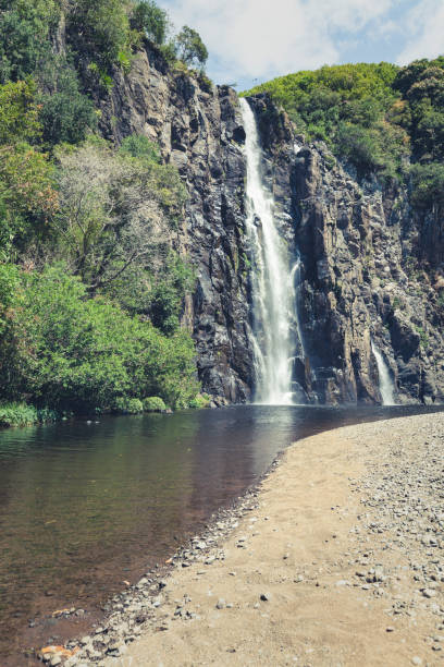istock niagara falls, reunion island 1269832802