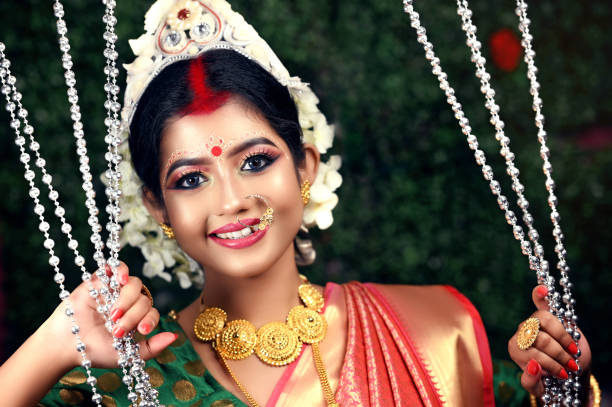 2,673 Indian Bridal Makeup Stock Photos, Pictures & Royalty-Free Images -  iStock