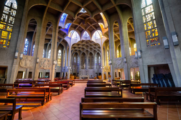 hermosa luz interior monasterio - abadía de westminster fotografías e imágenes de stock