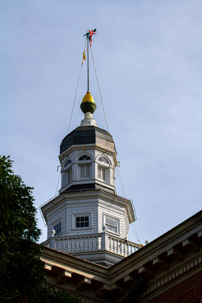 torre no topo do capitólio do estado de maryland em annpolis - maryland flag state maryland state flag - fotografias e filmes do acervo