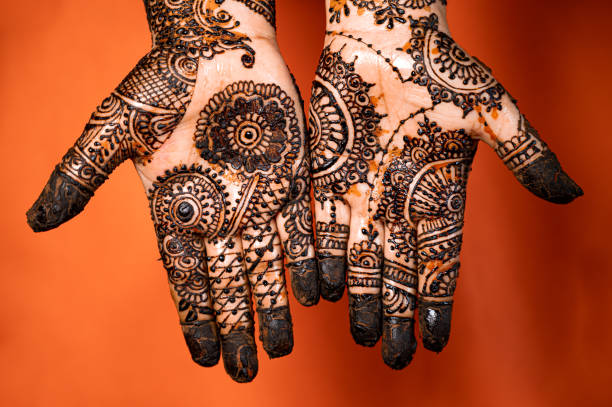 istock Human hand decorated with henna tattoo 1269932751