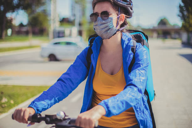 istock Taking care of customers and the enviroment 1269954263
