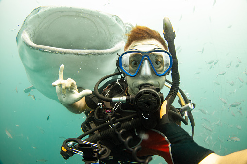 Underwater selfie doing a \