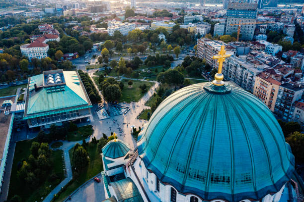 templo de st. sava em belgrado, sérvia - belgrade churches - fotografias e filmes do acervo