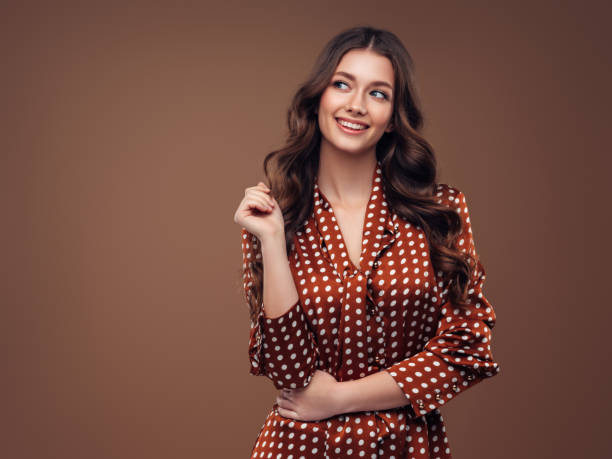 istock Woman with curly hairstyle 1270107250