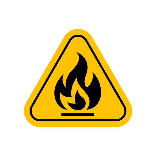 ilustraciones, imágenes clip art, dibujos animados e iconos de stock de señal de advertencia de materiales inflamables, señal de fuego de precaución amarillo, símbolo de peligro de gas, icono de peligro de incendio de atención, signo de advertencia de llama triangular - changing form road sign sign yellow