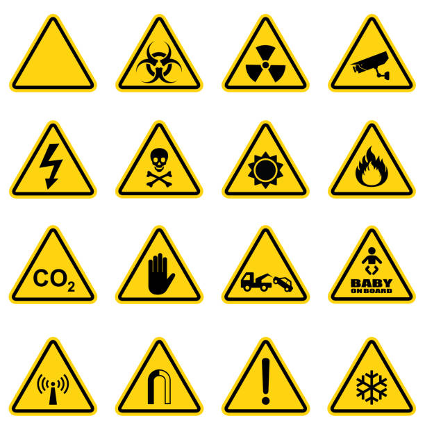 znak zagrożenia ustawiony dla zagrożenia biologicznego , promieniowania , cctv , energii elektrycznej , niebezpieczeństwo słońca , pożar , co2 , wejście , holowania , dziecko na pokładzie , emisji radiowych , walczących i śniegu - warring stock illustrations