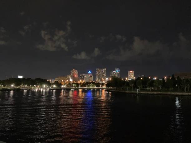 istock Tampa Night Skyline 1270300332