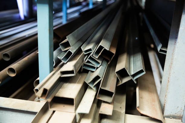 istock Workshop with metal beams components of industry 1270310824