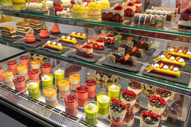 istock Patisserie Display Dessert 1270311843