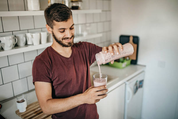 świeży posiłek na nowy początek dnia - protein concentrate zdjęcia i obrazy z banku zdjęć