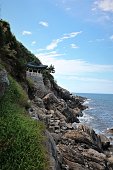 hongryeonam-felsen-des-buddhistischen-tempels-naksan-tempel-in-korea.jpg?b=1&s=170x170&k=20&c=_GWv0EGtA7Jdsi5vjeiE4IWDmpB0bWS4R0lqgMsCaZM=