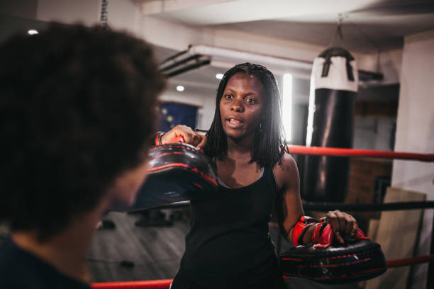 istock The mother teaches her daughter  boxing 1270343119