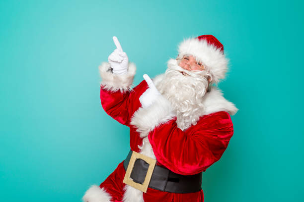 istock Santa Claus advertising winter sales 1270411343
