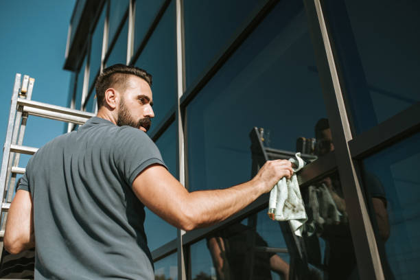 istock Window cleaner on his job 1270436448